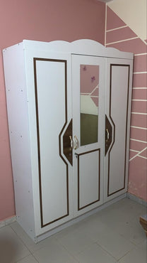 Armoire 3 battants en bois