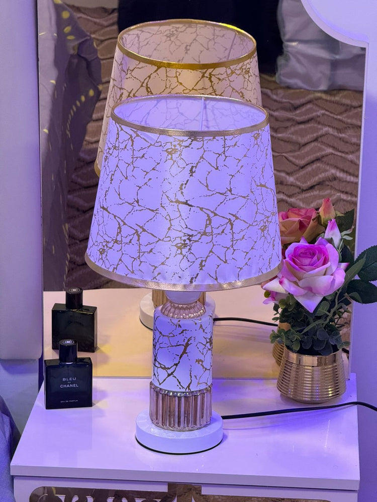 Lampe de chevet moderne et élégante - Mauve