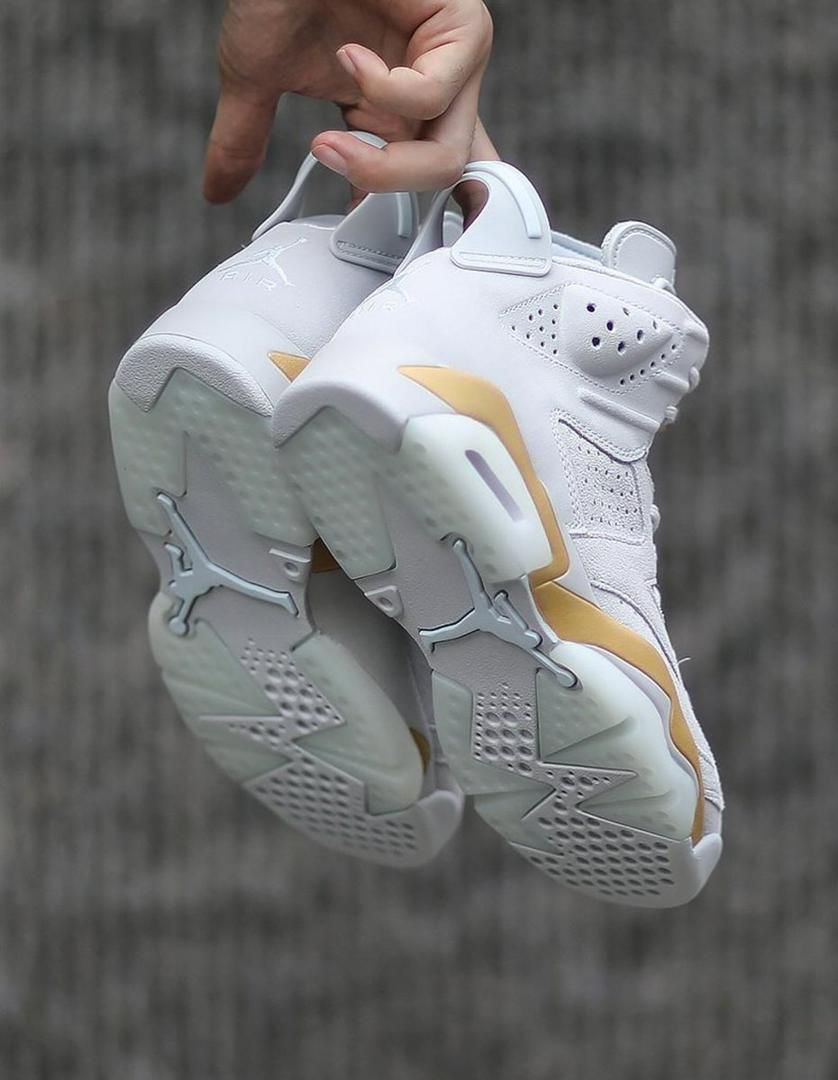 Paire de basket - Chaussures très confortables - Blanc Doré